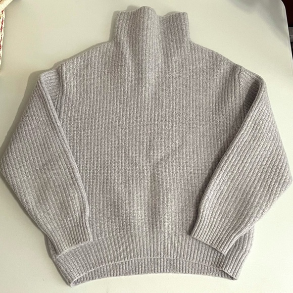 Aritzia Wilfred 100% Merino Wool Montpellier Sweater Gray - Picture 6 of 6
